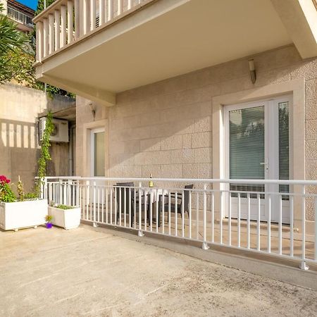 מליני Studio Apartment Brigita מראה חיצוני תמונה