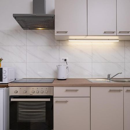 מליני Studio Apartment Brigita מראה חיצוני תמונה