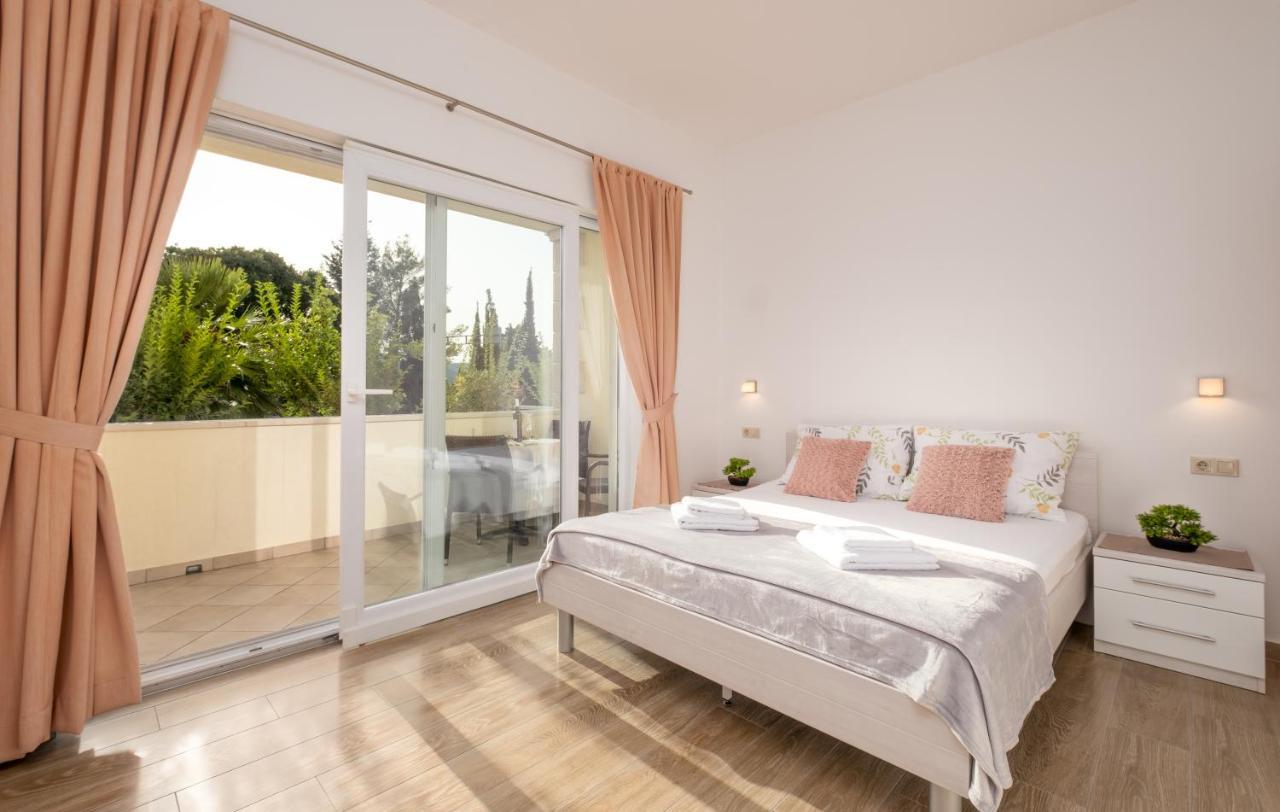 מליני Studio Apartment Brigita מראה חיצוני תמונה