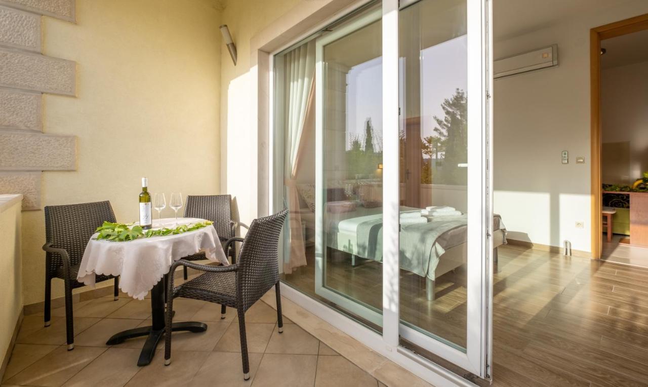 מליני Studio Apartment Brigita מראה חיצוני תמונה