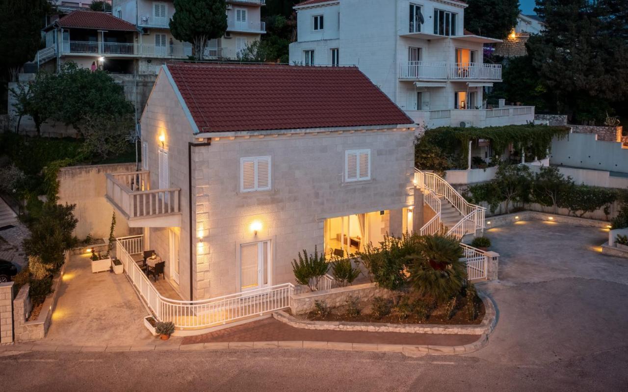 מליני Studio Apartment Brigita מראה חיצוני תמונה